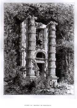 Ruines Du Chateat De Monceaux